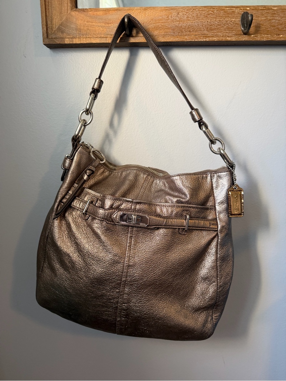 COACH Chelsea Ashlyn Metallic Bronze Leather Hobo Shoulder Bag Purse Turnlock